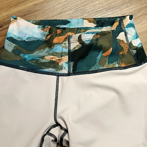 NWT FABLETICS Define PowerHold High-Waisted 7/8 Leggings SIZE XXS - Picture 4 of 7